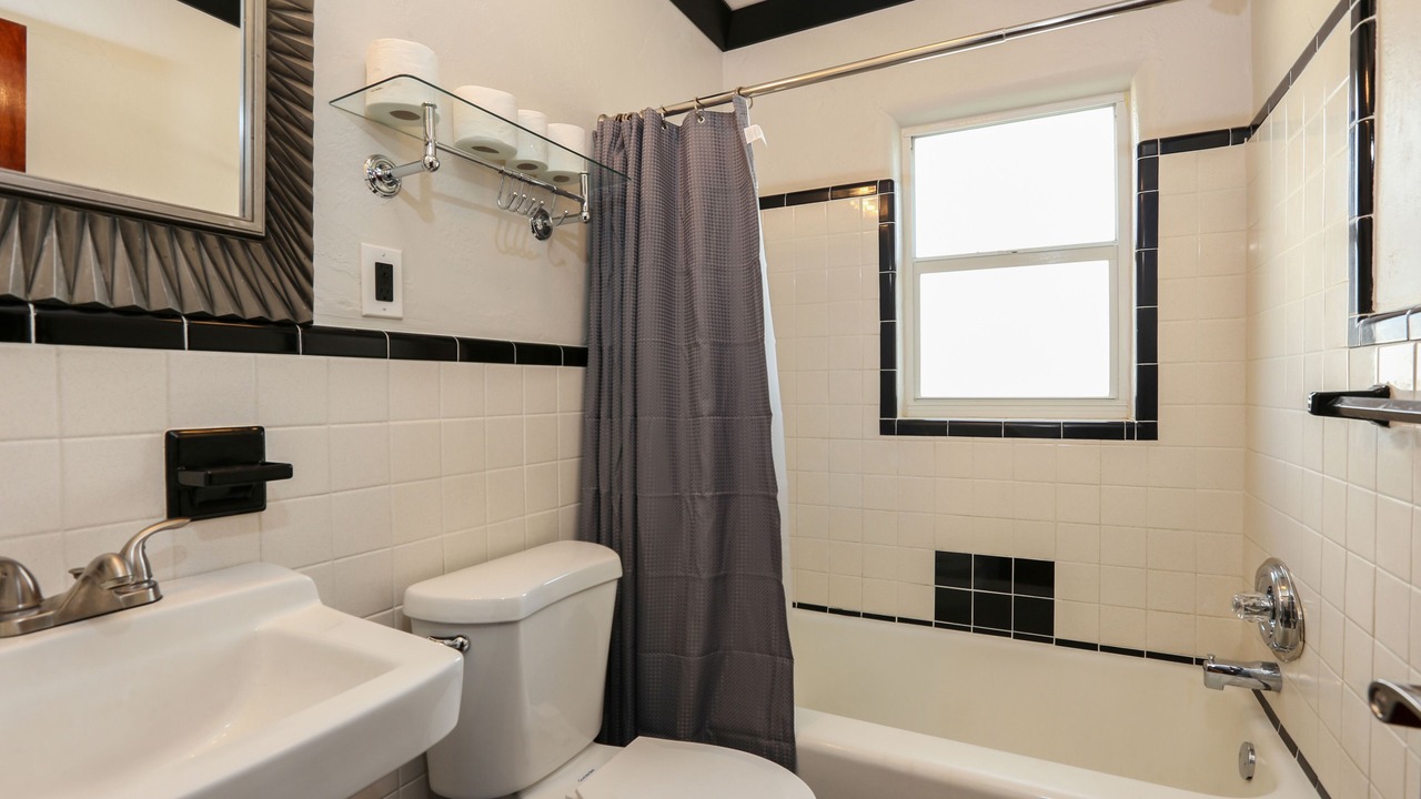 Photo of Bathroom in New Smyrna Beach