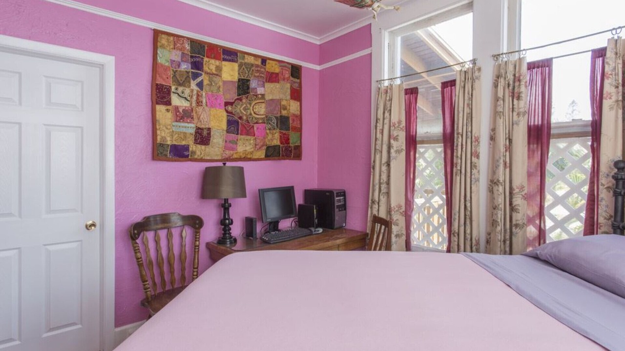 Photo of Bedroom in Pass-a-Grille Historic District
