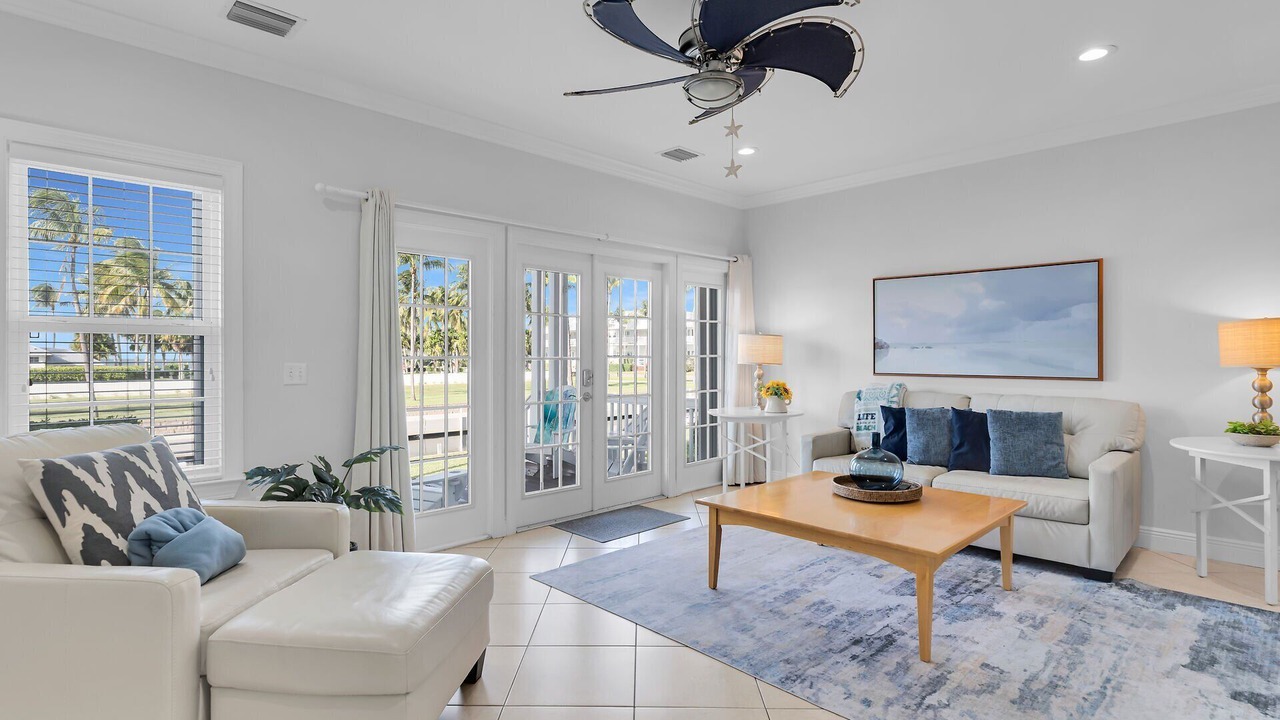 Photo of Livingroom in Marathon