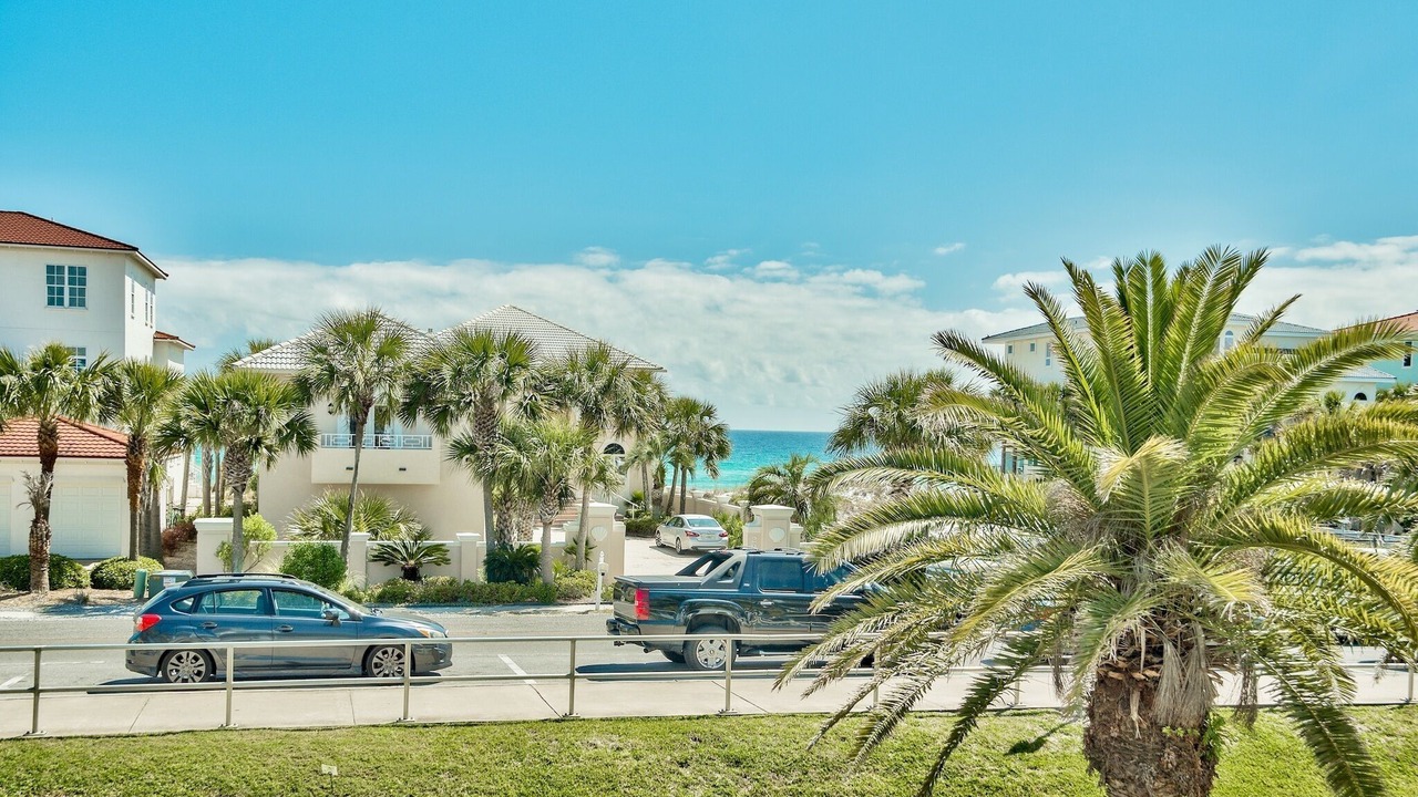 Photo of Patio Balcony in Crystal Shores