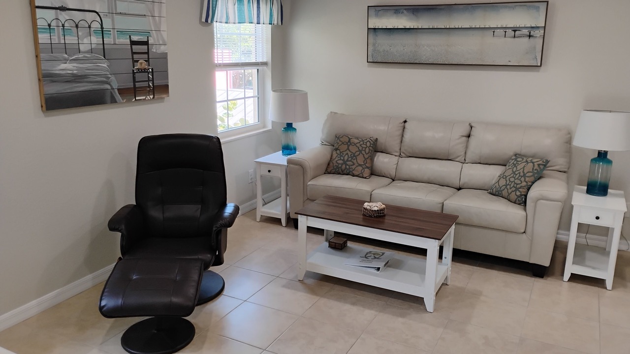 Photo of Livingroom in Englewood