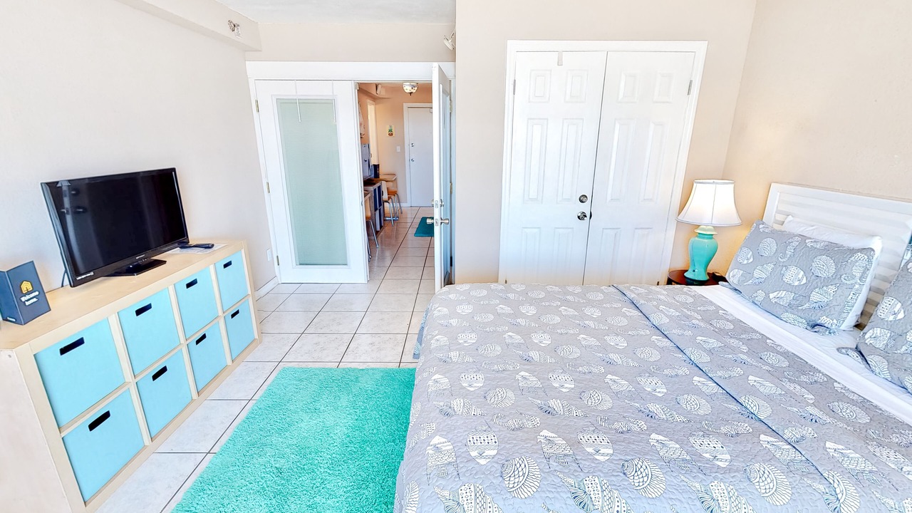 Photo of Bedroom in Lenox Park