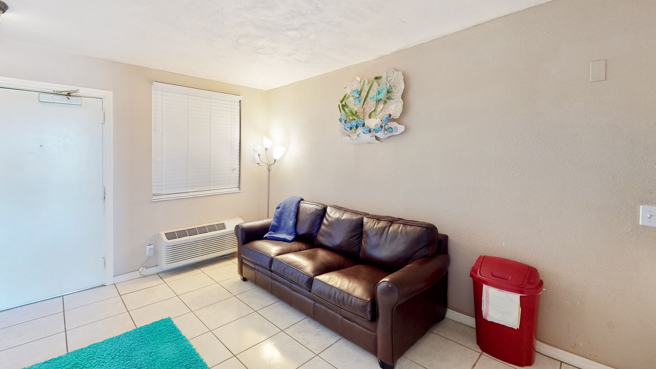 Photo of Livingroom in Lenox Park