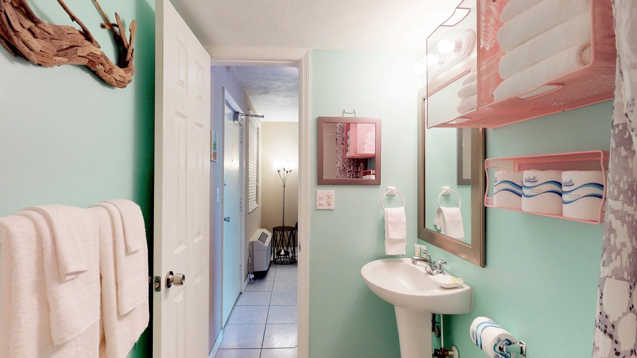 Photo of Bathroom in Lenox Park