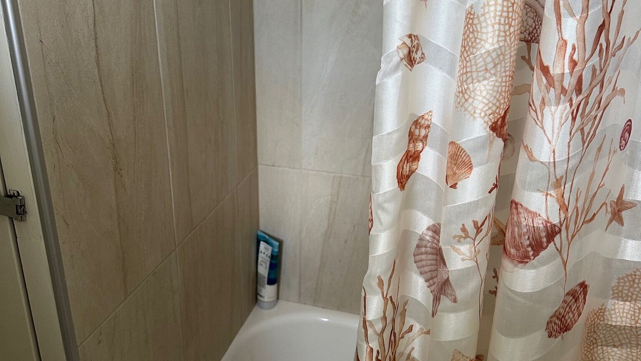 Photo of Bathroom in Mid Island