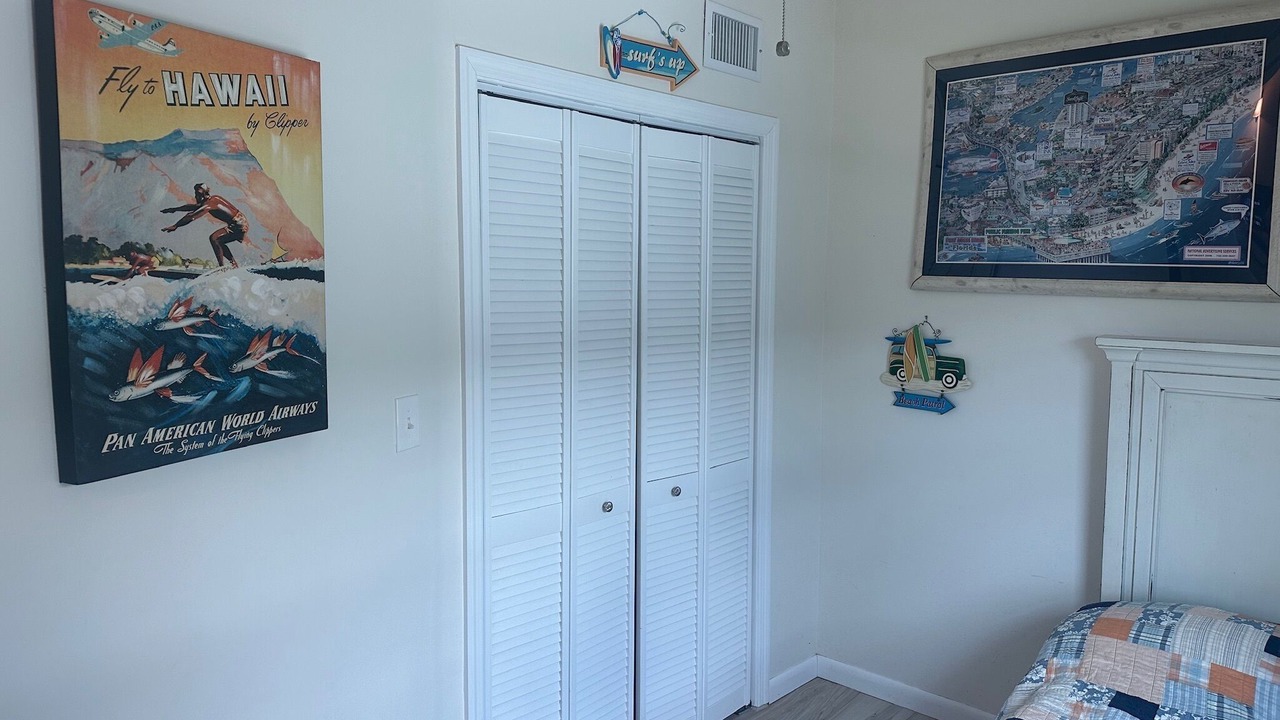 Photo of Bedroom in Mid Island