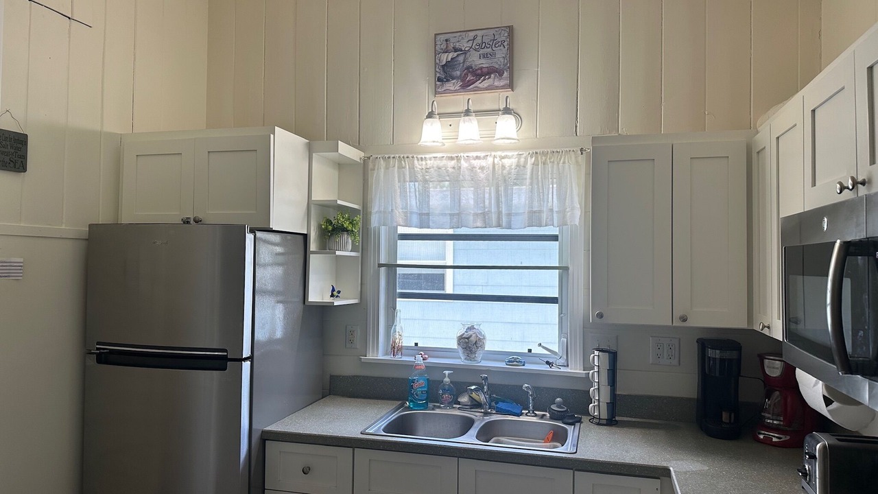 Photo of Kitchen in Mid Island