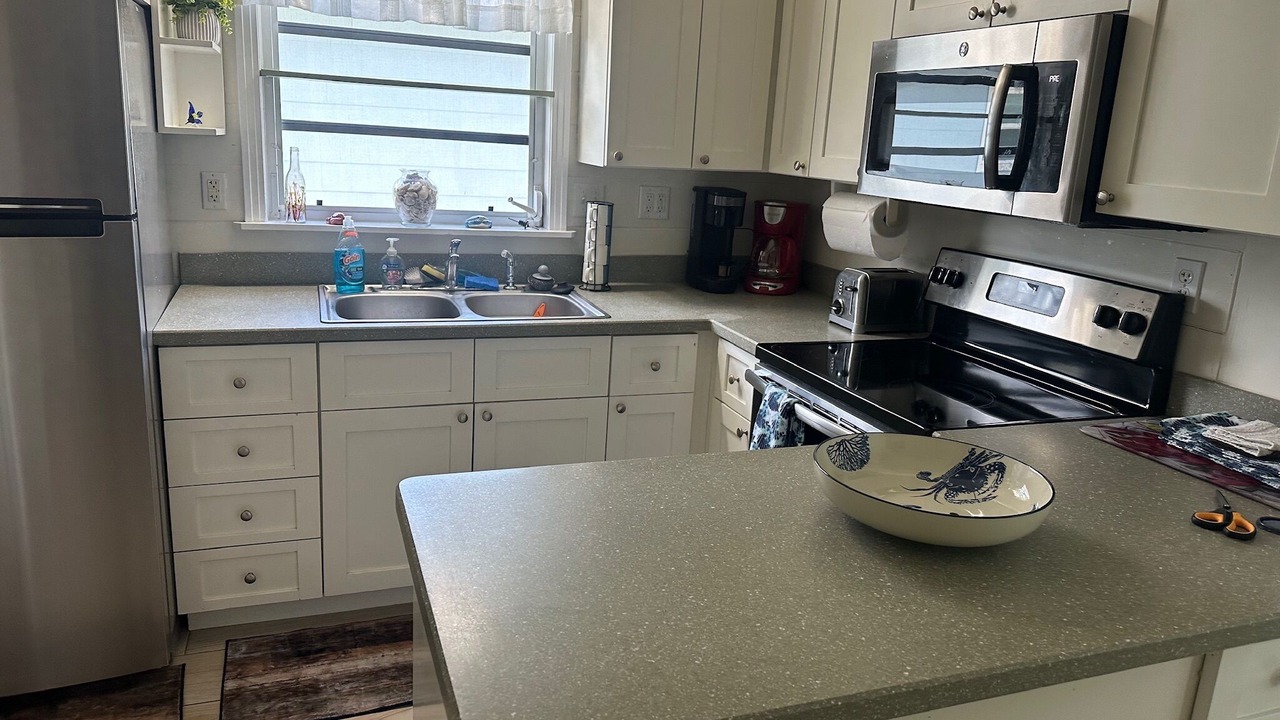 Photo of Kitchen in Mid Island