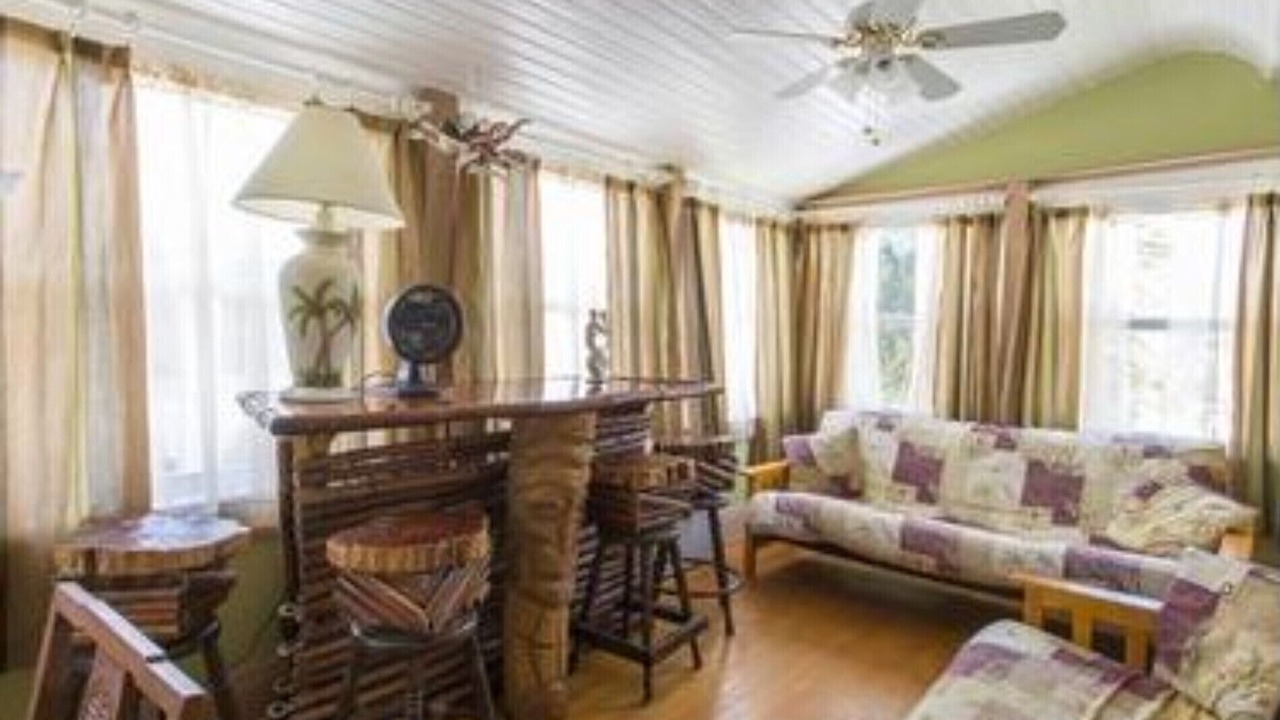 Photo of Livingroom in Pass-a-Grille