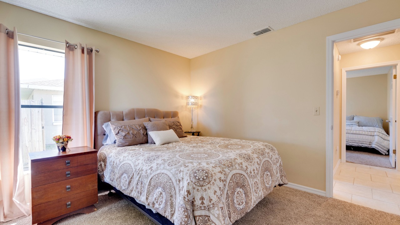 Photo of Bedroom in Deltona Lakes