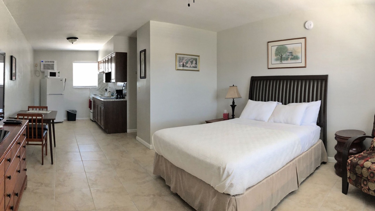 Photo of Bedroom in Dania Beach