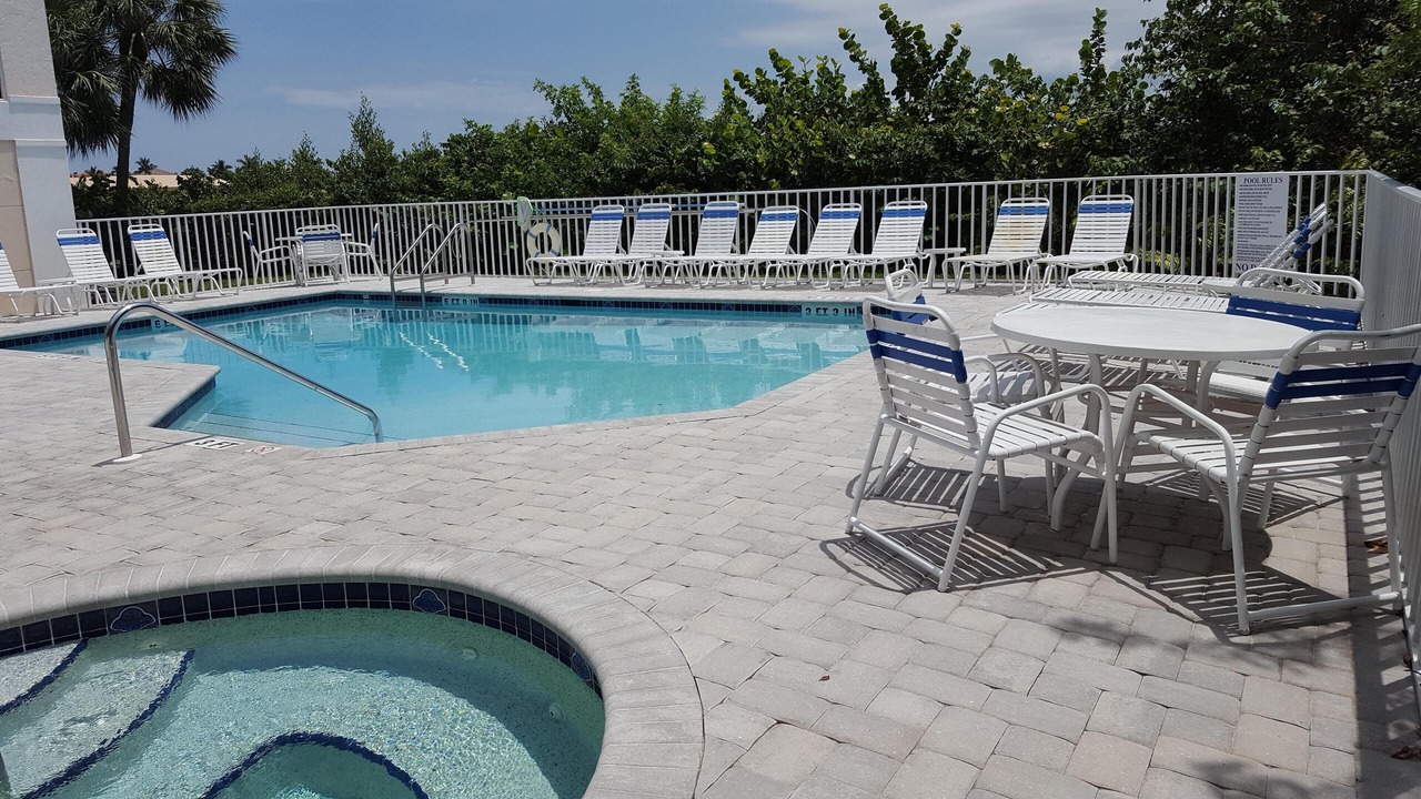 Photo of Outdoor in Vanderbilt Beach