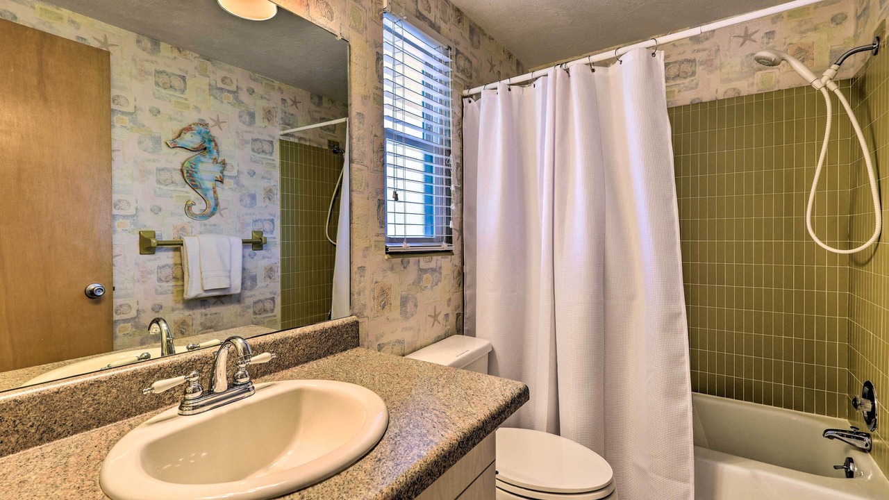 Photo of Bathroom in Gulf Gate Estates