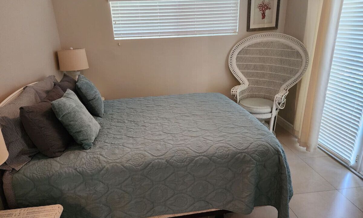 Photo of Bedroom in East Naples