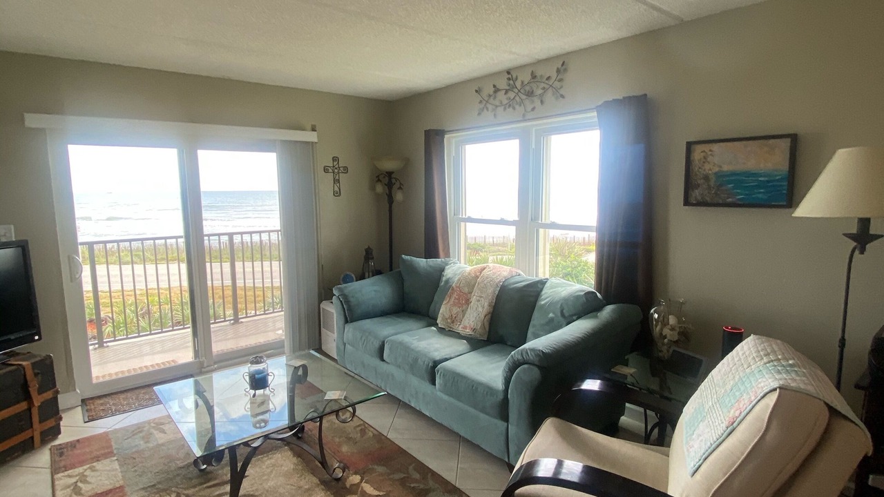 Photo of Livingroom in Ormond-by-the-Sea