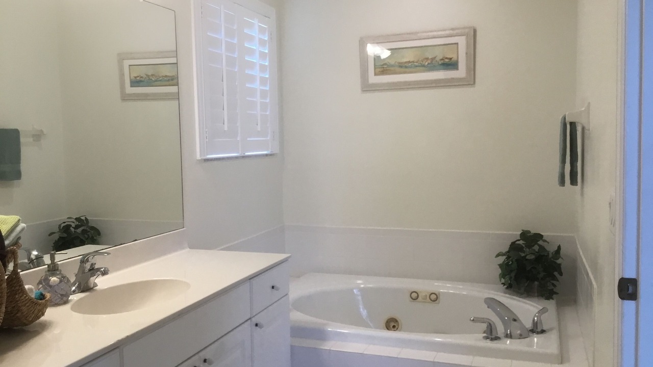 Photo of Bathroom in Melbourne Beach