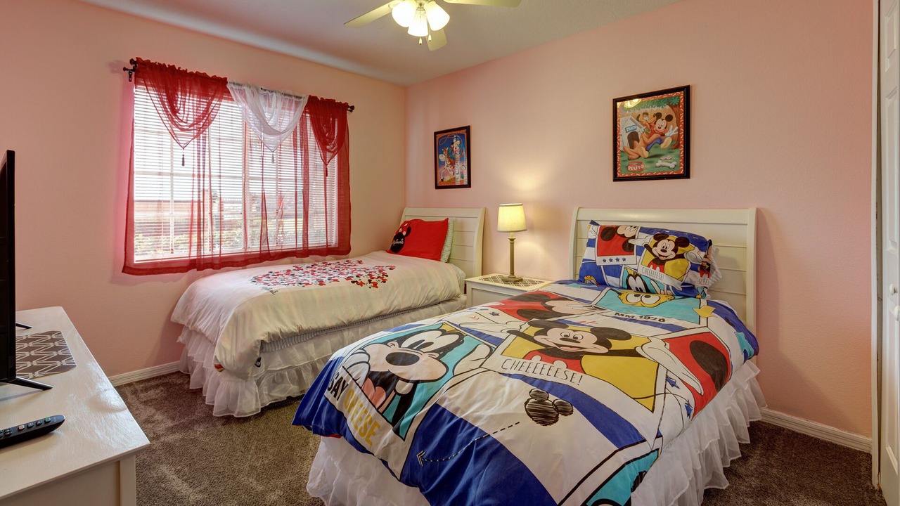 Photo of Bedroom in Hillcrest Estates