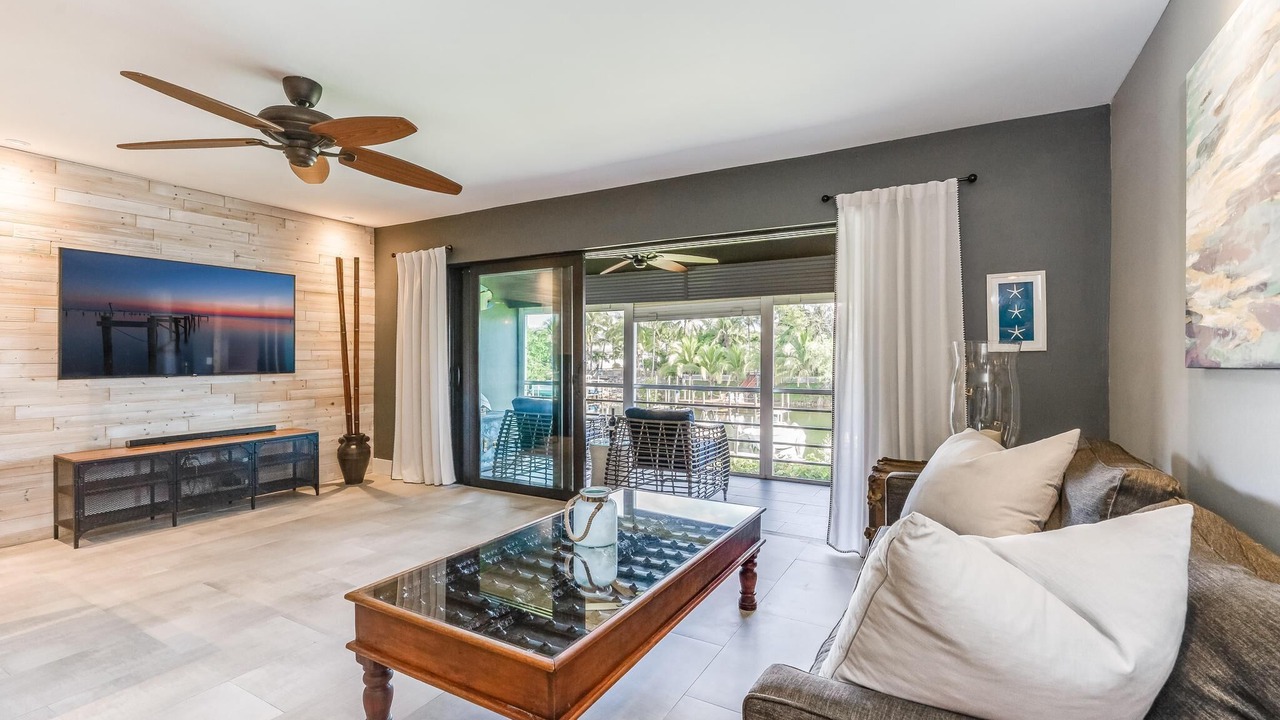 Photo of Livingroom in Florida North Atlantic Coast