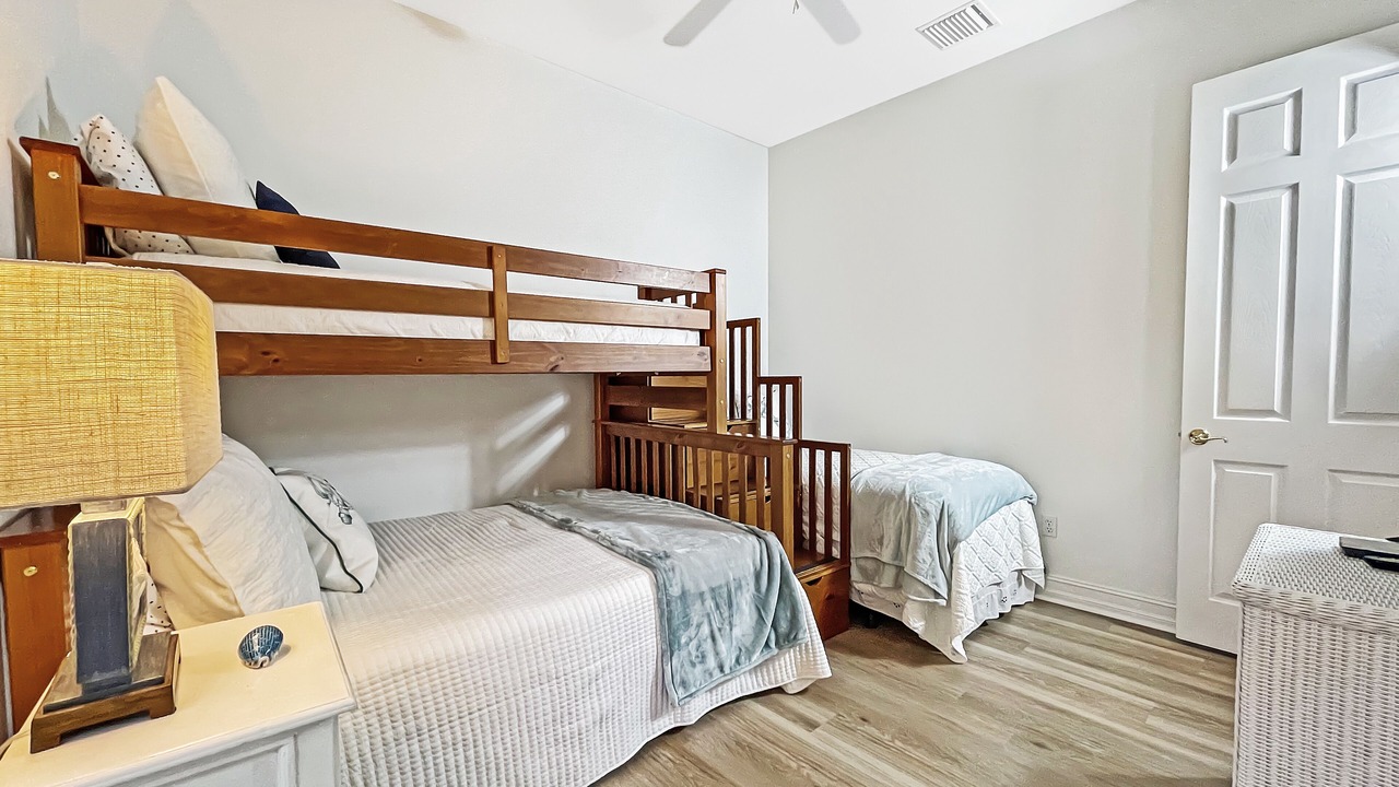 Photo of Bedroom in Masters Reserve
