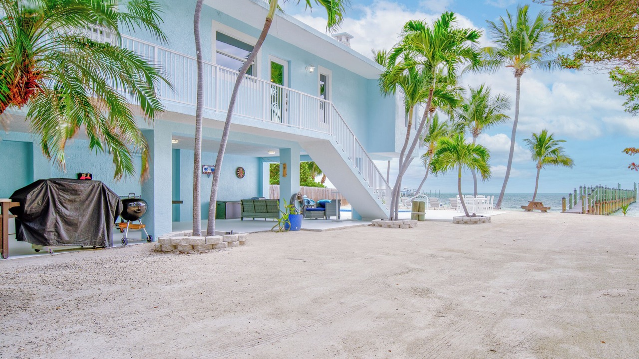 Photo of Others in Tavernier