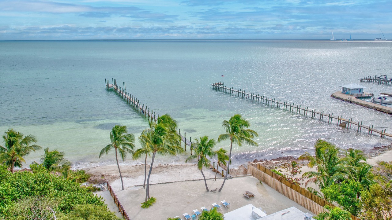 Photo of Others in Tavernier