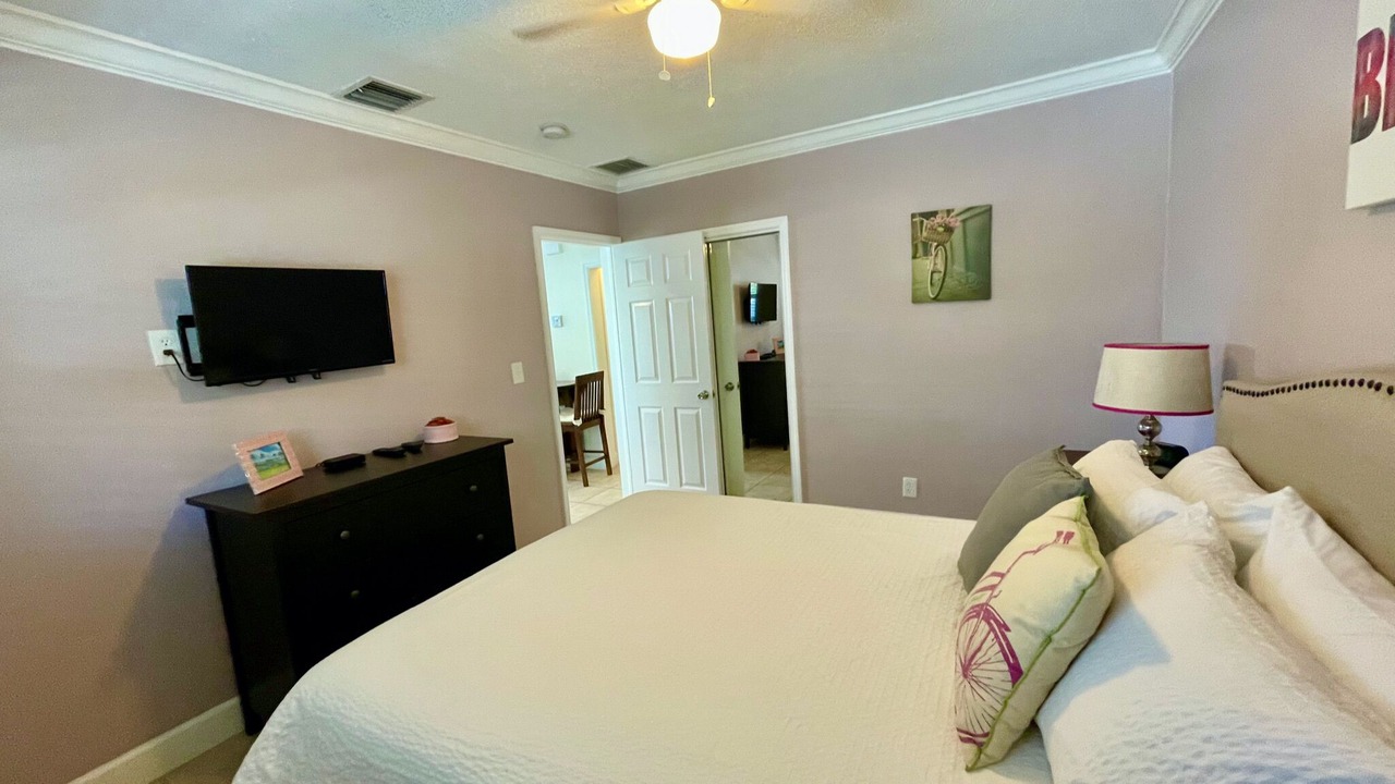 Photo of Bedroom in Deerfield Beach