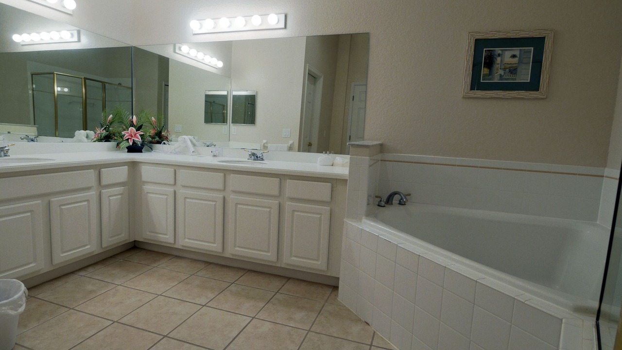Photo of Bathroom in Bahama Bay