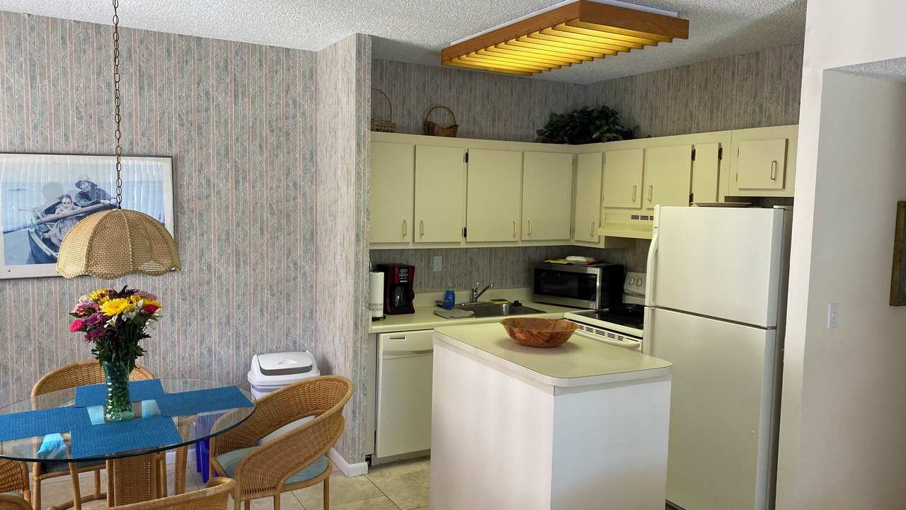 Photo of Kitchen in Jupiter Bay