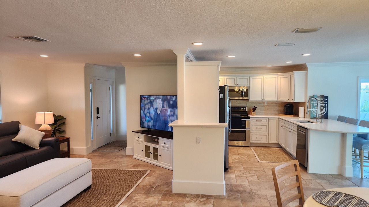 Photo of Livingroom in Gulf Harbors