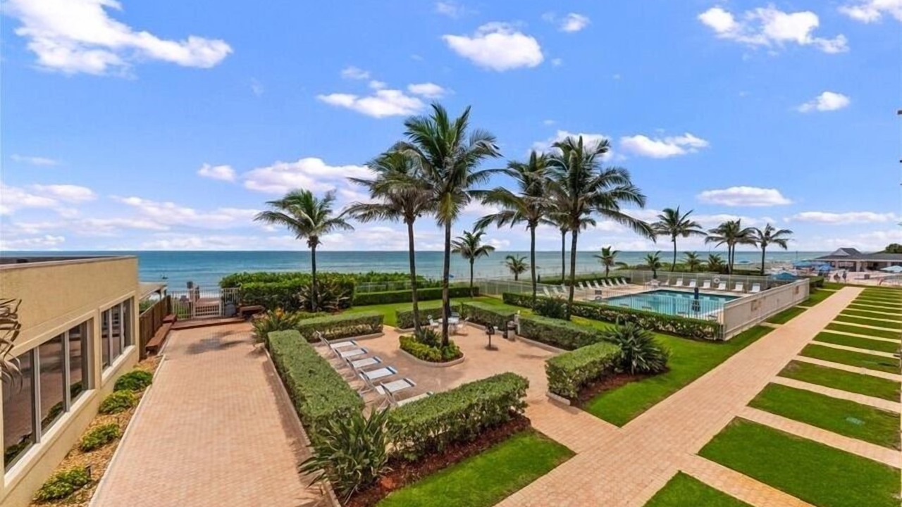 Photo of Patio Balcony in Hutchinson Island South