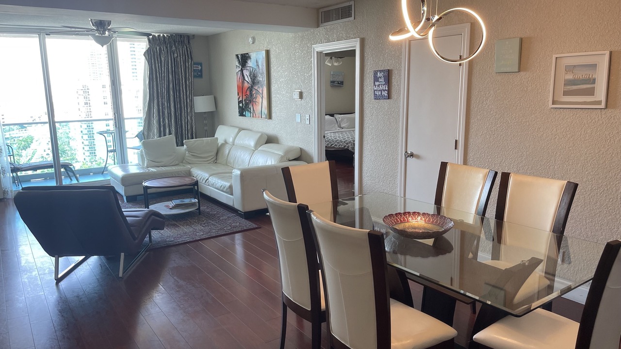 Photo of Bedroom in Hollywood South Central Beach