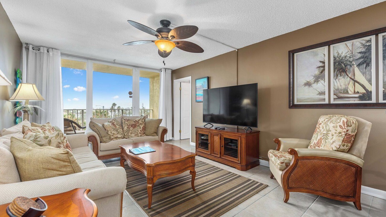 Photo of Livingroom in Hutchinson Island South