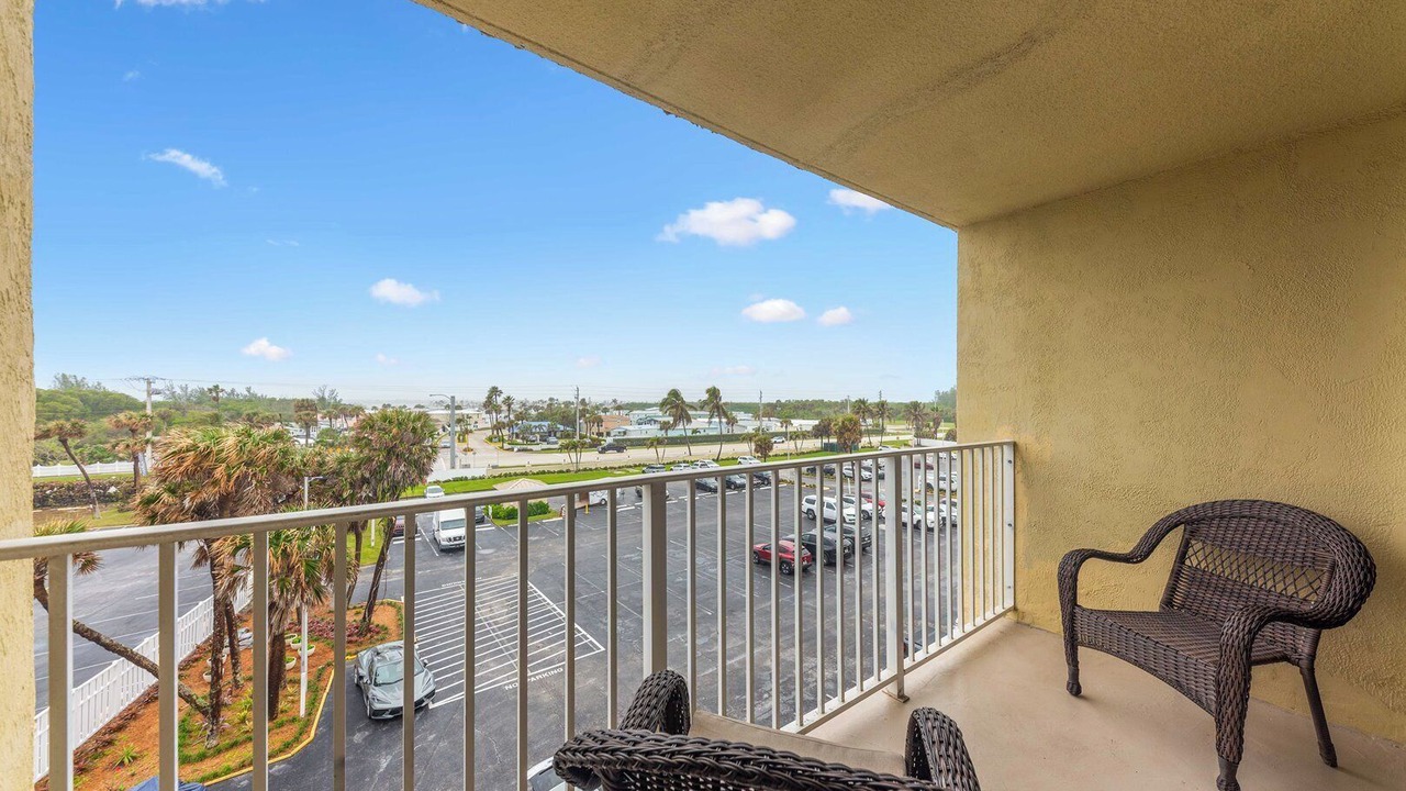 Photo of Outdoor in Hutchinson Island South