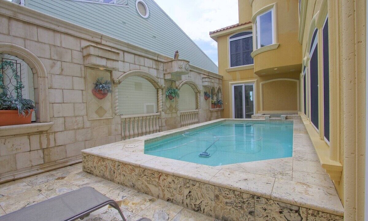 Photo of Outdoor in Indian Shores