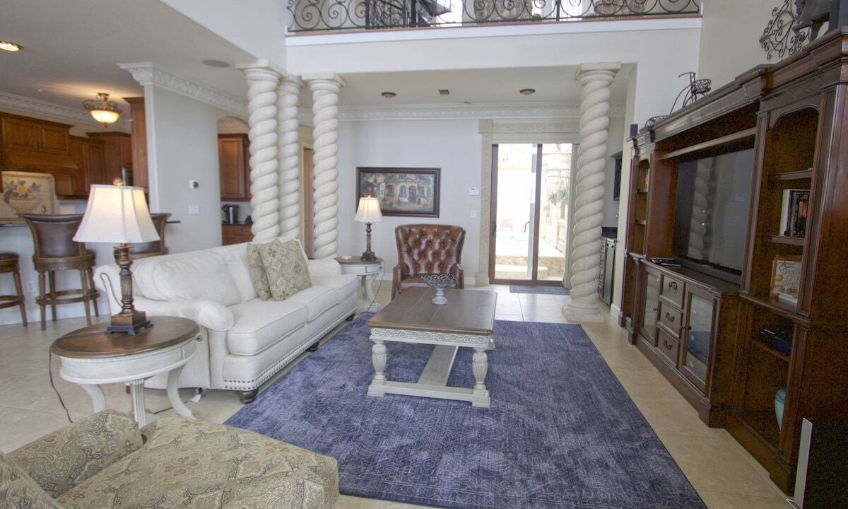 Photo of Livingroom in Indian Shores