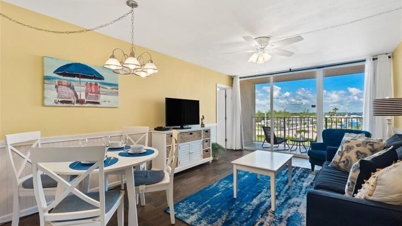Photo of Bedroom in Hutchinson Island South