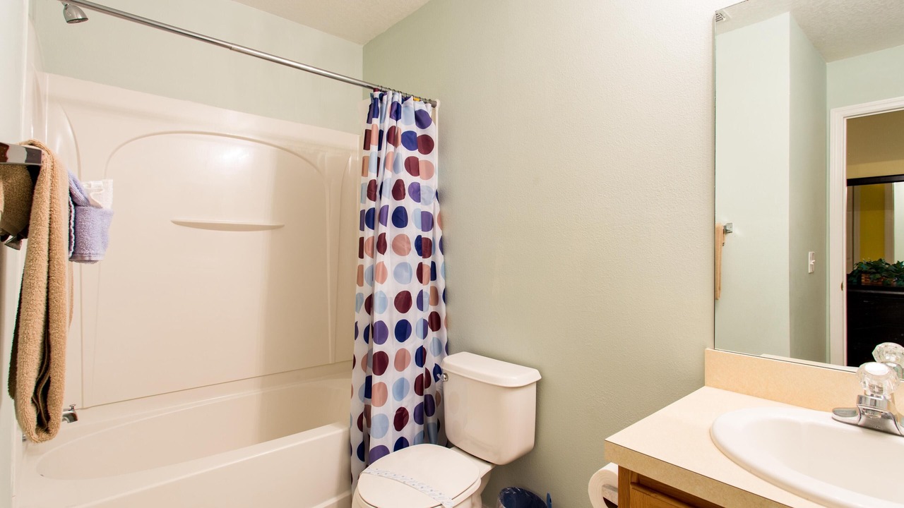 Photo of Bathroom in Crestwynd Bay