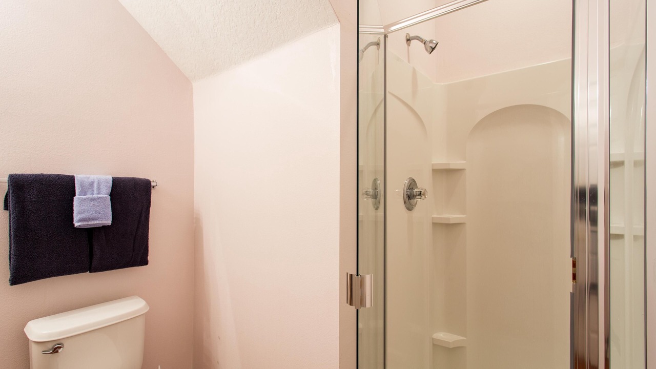 Photo of Bathroom in Crestwynd Bay
