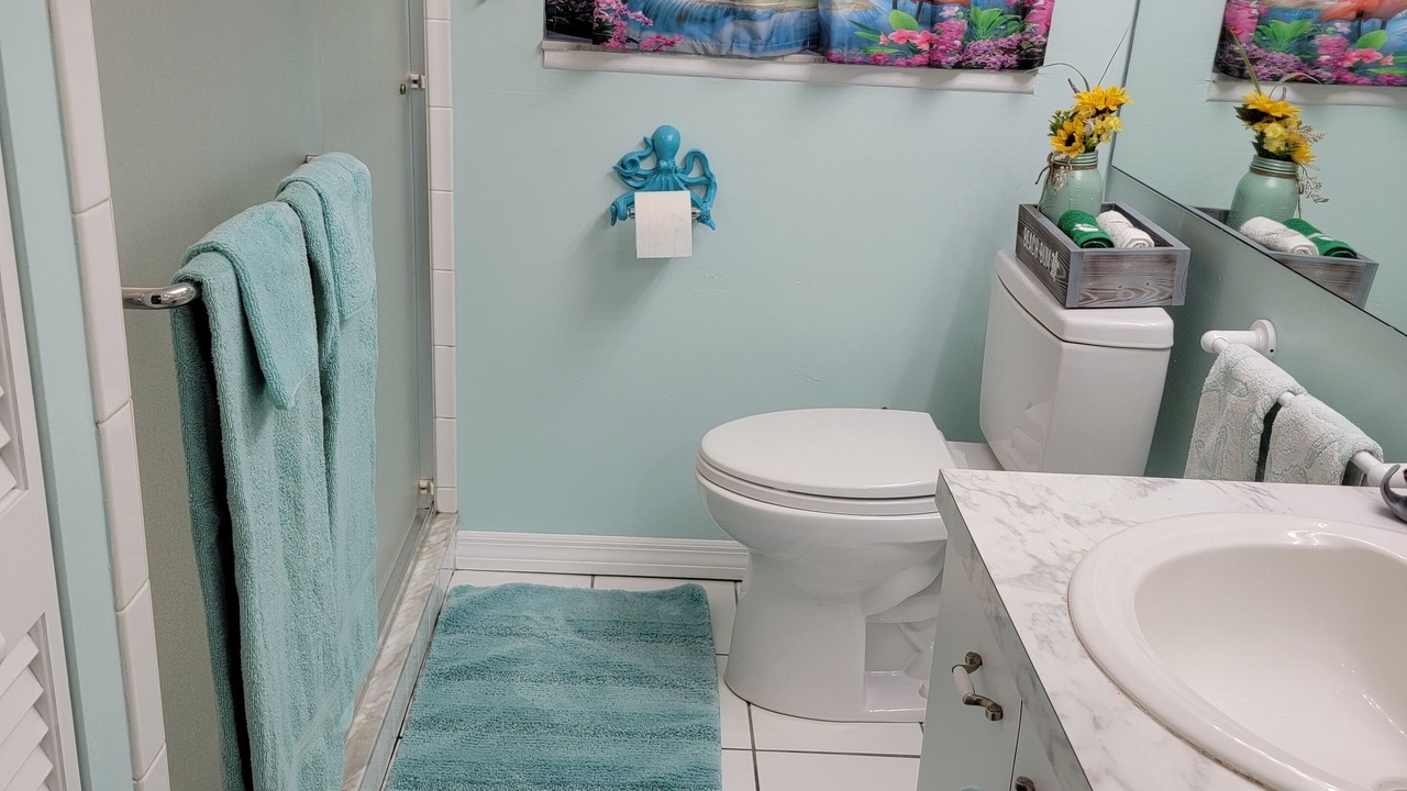Photo of Bathroom in South Gate Ridge