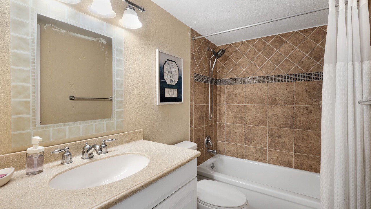 Photo of Bathroom in New Smyrna Beach