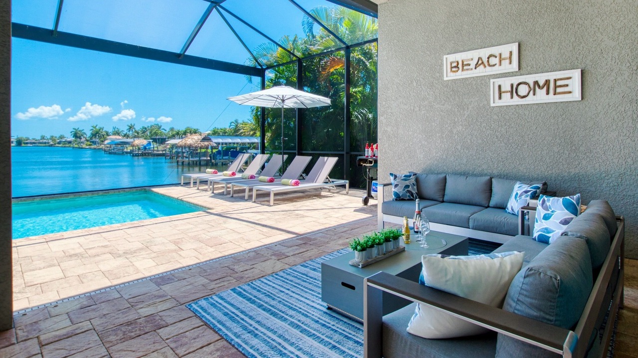 Photo of Outdoor in Pelican