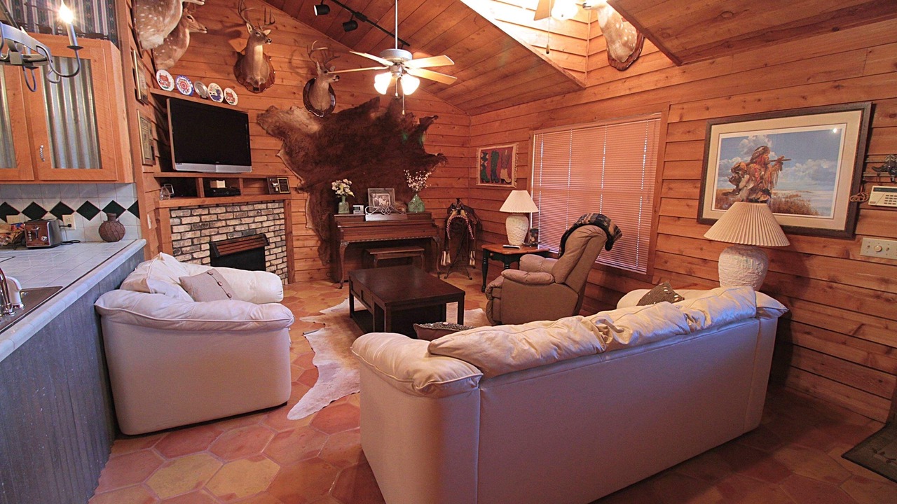 Photo of Livingroom in Milton