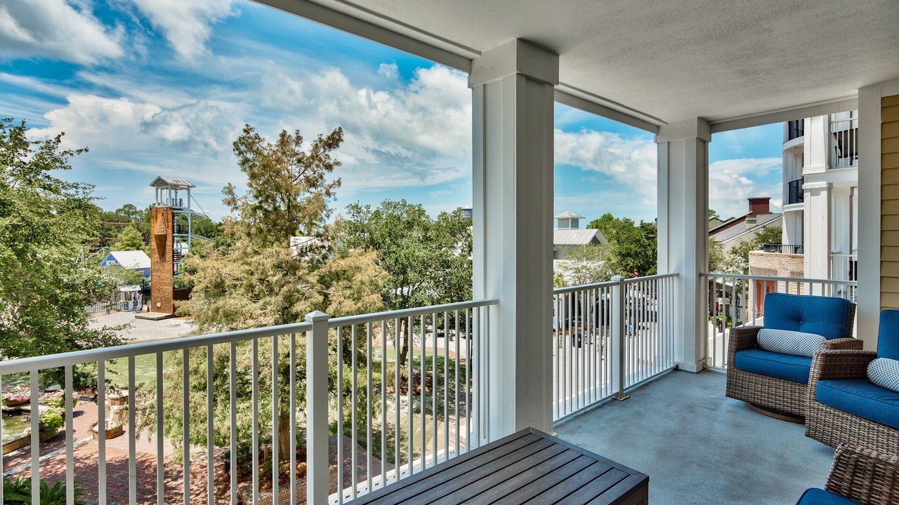 Photo of Patio Balcony in Baytowne Wharf