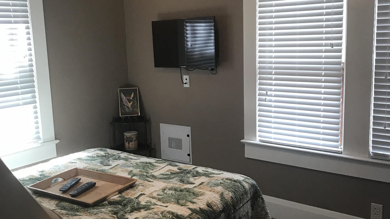 Photo of Bedroom in Tampa Heights