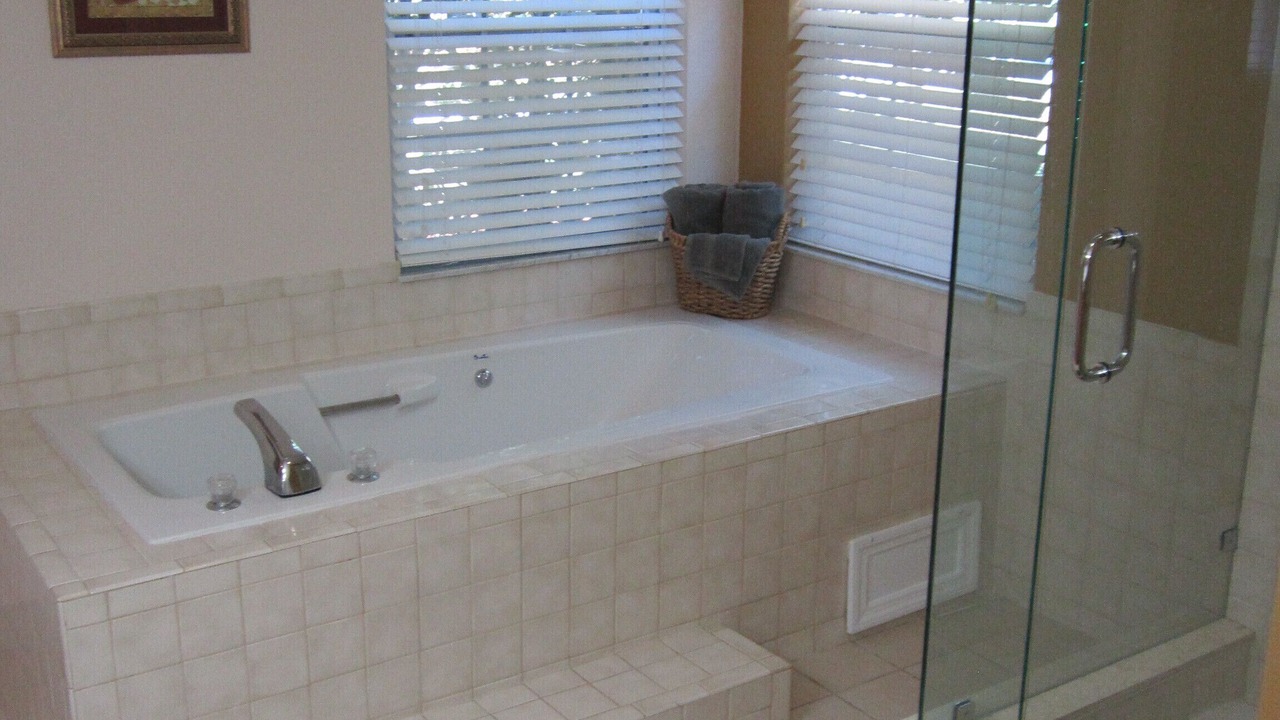 Photo of Bathroom in Lake Magdalene