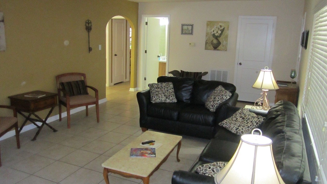 Photo of Livingroom in Lake Magdalene