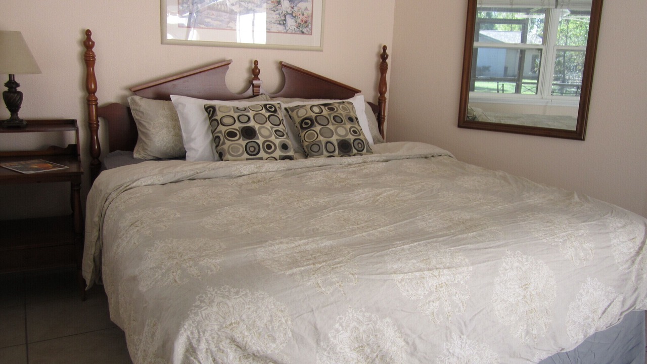 Photo of Bedroom in Lake Magdalene