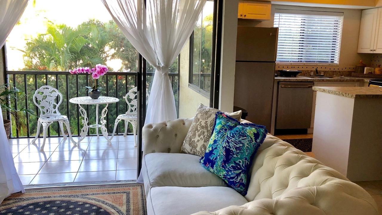 Photo of Livingroom in Palm River Estates