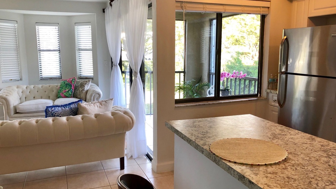 Photo of Livingroom in Palm River Estates