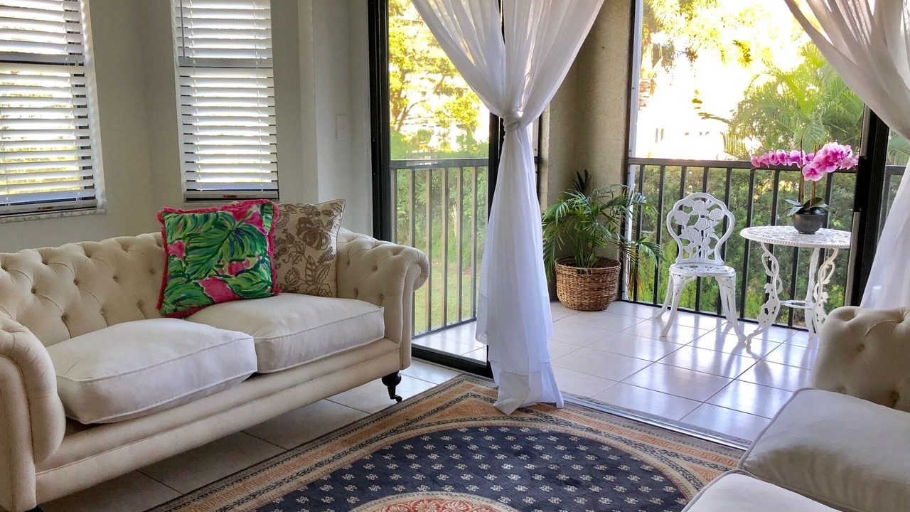 Photo of Livingroom in Palm River Estates